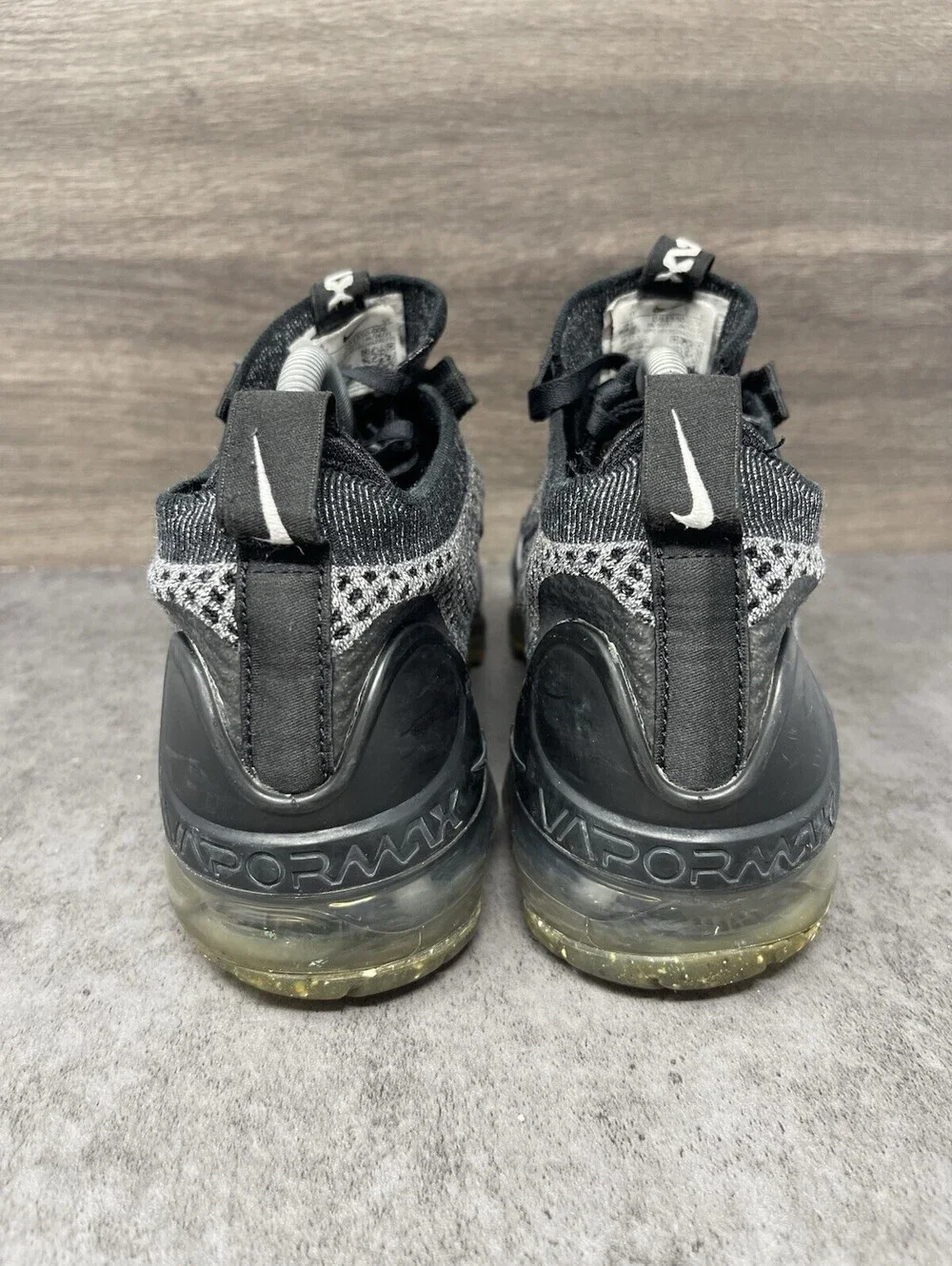 Nike Air VaporMax 2021 Flyknit Oreo Size 6.5Y Kids Black White DB1550-006